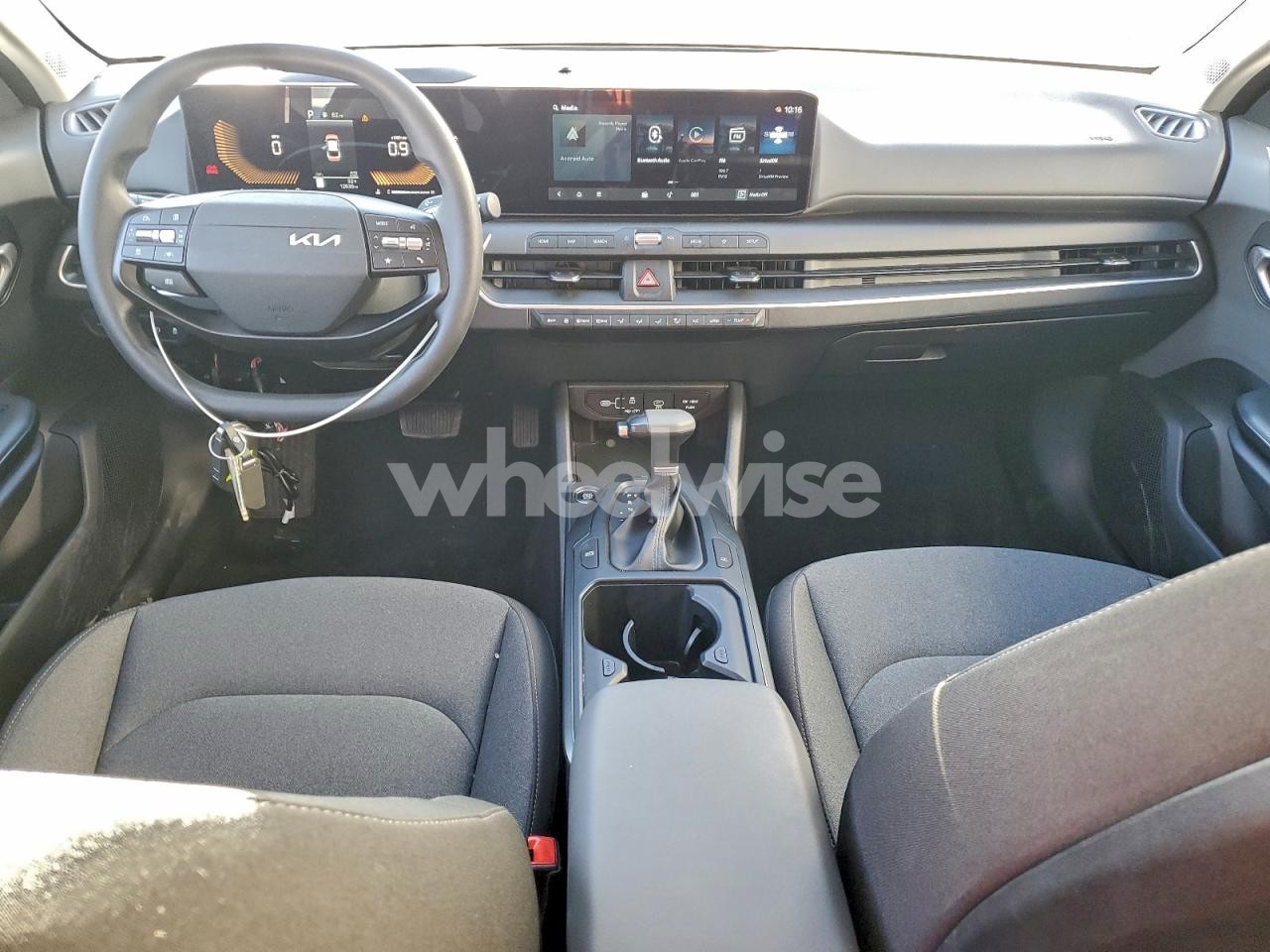 Photo 8 of 2025 KIA K4 LX (VIN 3KPFT4DE4SE081206)