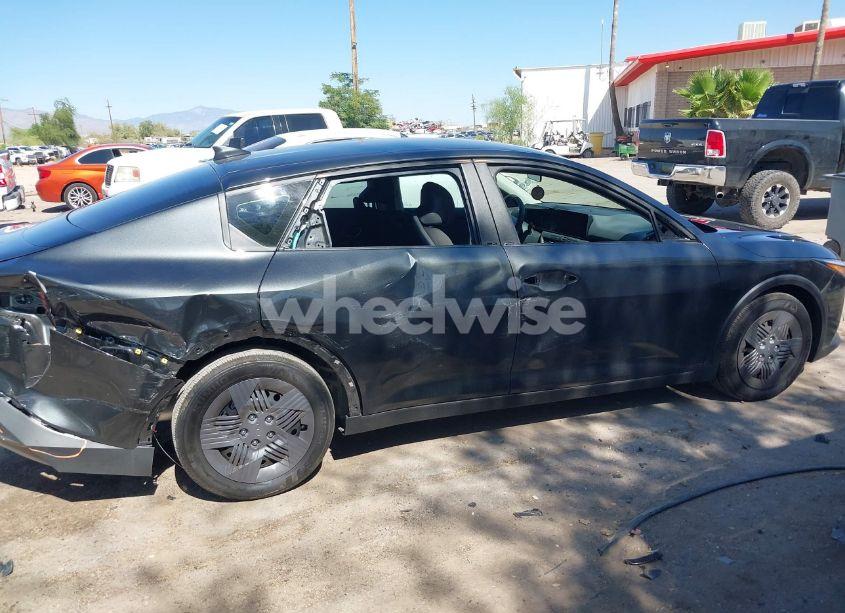 Photo 6 of 2025 Kia K4 LX (VIN 3KPFT4DE4SE090794)