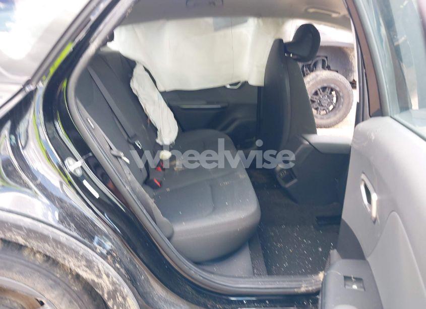 Photo 8 of 2025 Kia K4 LXS (VIN 3KPFT4DE4SE093212)