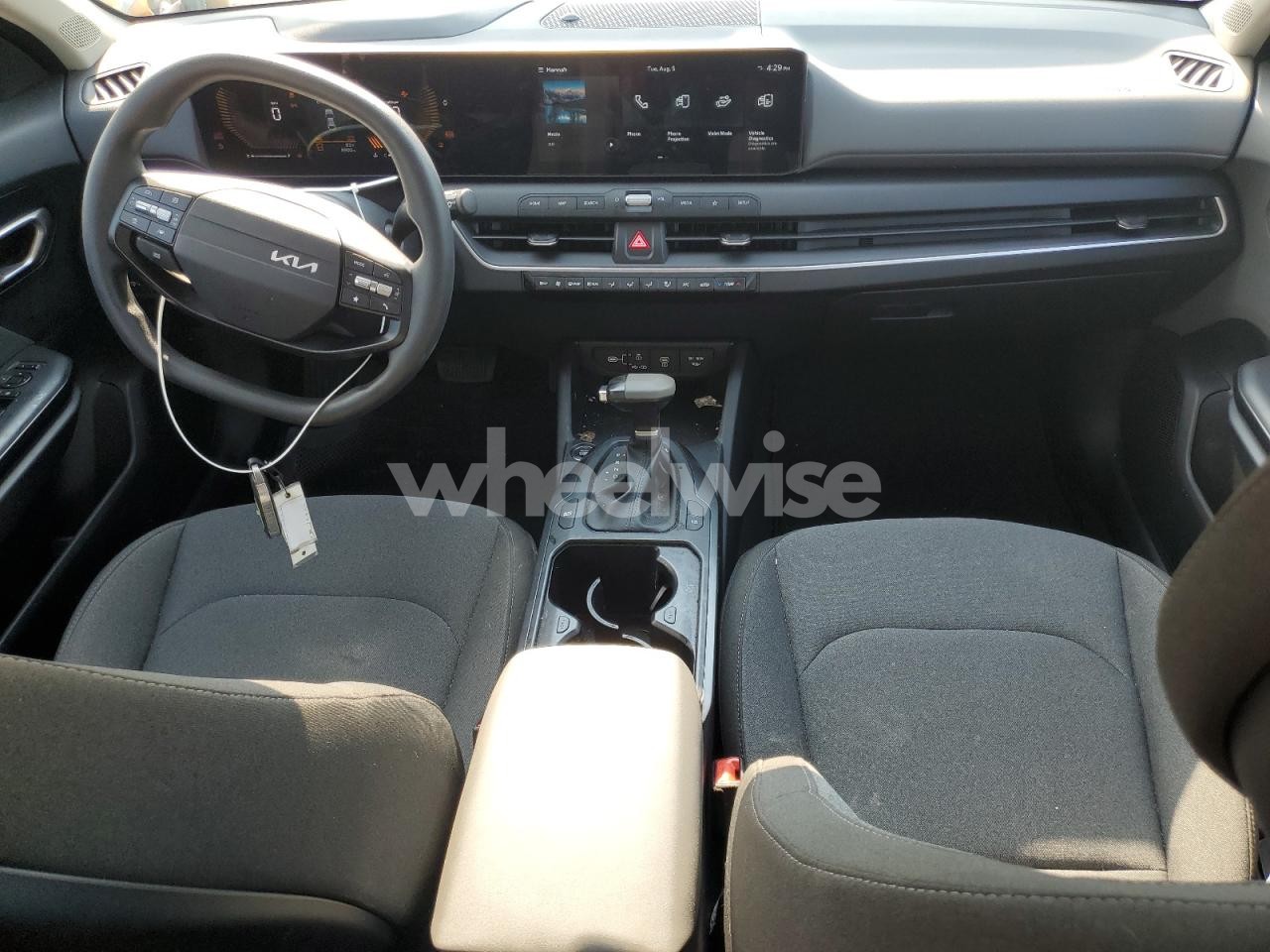 Photo 8 of 2025 KIA K4 LX (VIN 3KPFT4DE5SE008278)