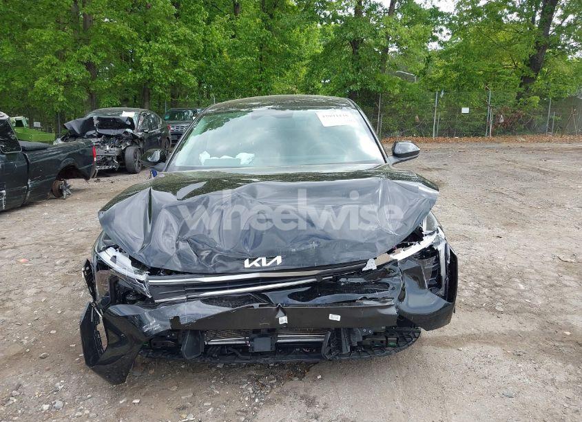 Photo 12 of 2025 Kia K4 LXS (VIN 3KPFT4DE5SE008863)