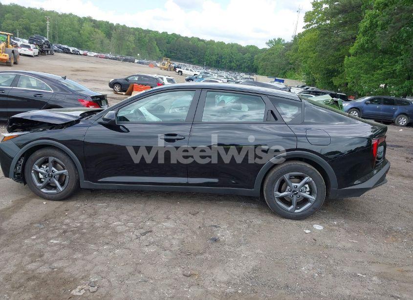 Photo 14 of 2025 Kia K4 LXS (VIN 3KPFT4DE5SE008863)