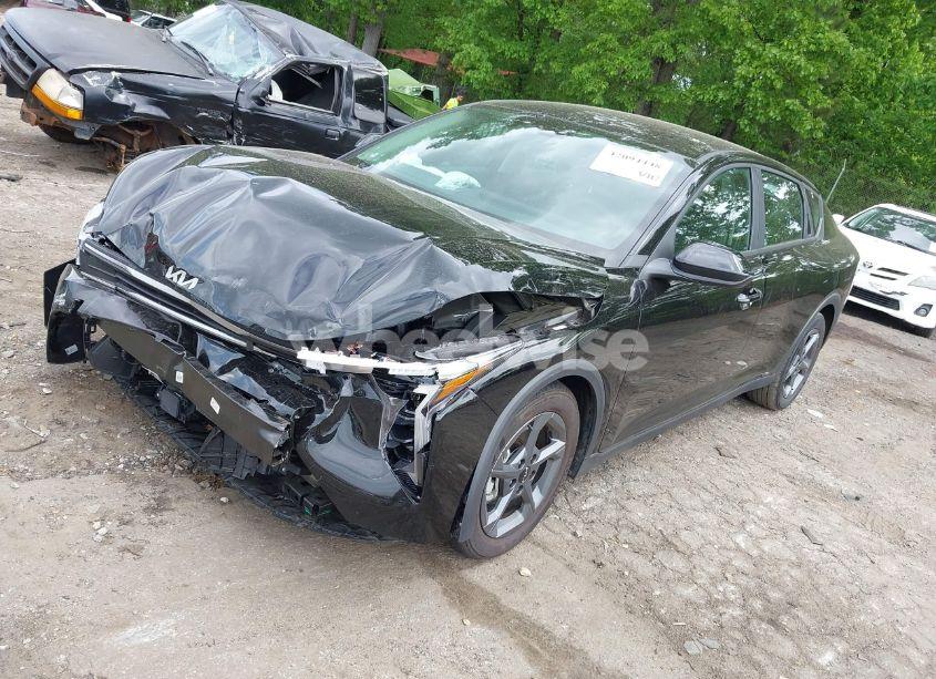 Photo 2 of 2025 Kia K4 LXS (VIN 3KPFT4DE5SE008863)