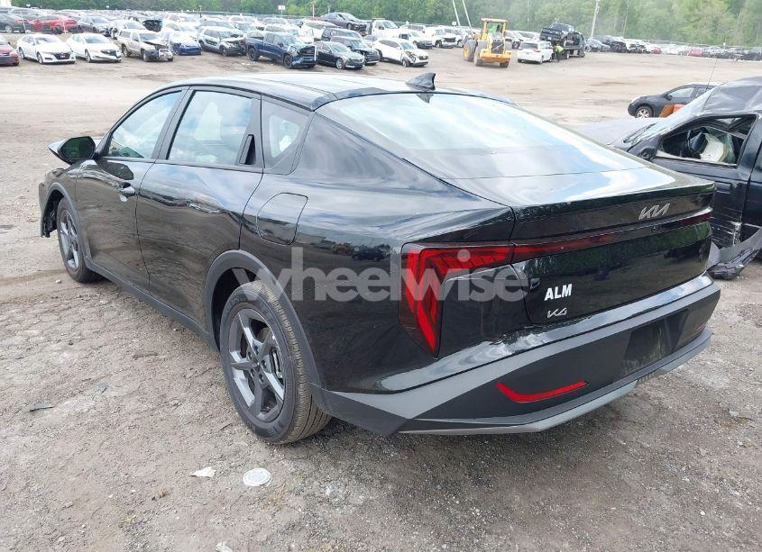 Photo 3 of 2025 Kia K4 LXS (VIN 3KPFT4DE5SE008863)