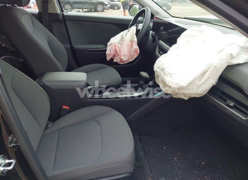 Photo 5 of 2025 Kia K4 LXS (VIN 3KPFT4DE5SE008863)