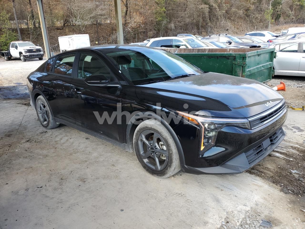 Photo 4 of 2025 KIA K4 LX (VIN 3KPFT4DE5SE021290)