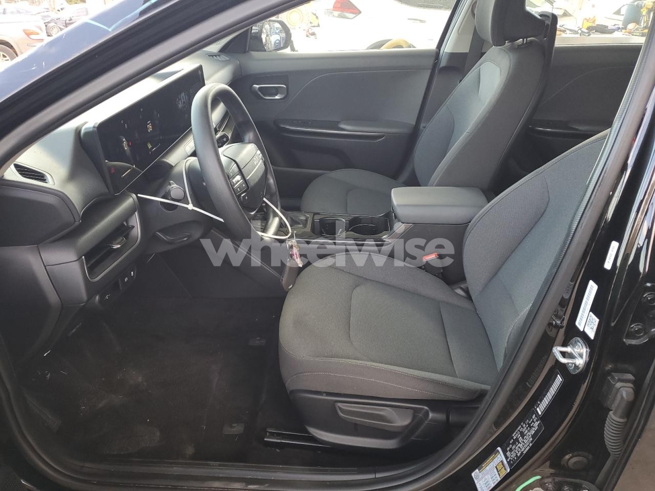 Photo 7 of 2025 KIA K4 LX (VIN 3KPFT4DE5SE021290)