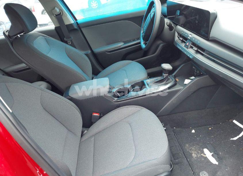 Photo 5 of 2025 Kia K4 LXS (VIN 3KPFT4DE5SE025081)