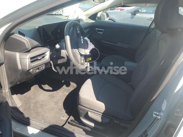 Photo 2 of 2025 KIA K4 LX (VIN 3KPFT4DE5SE066830)