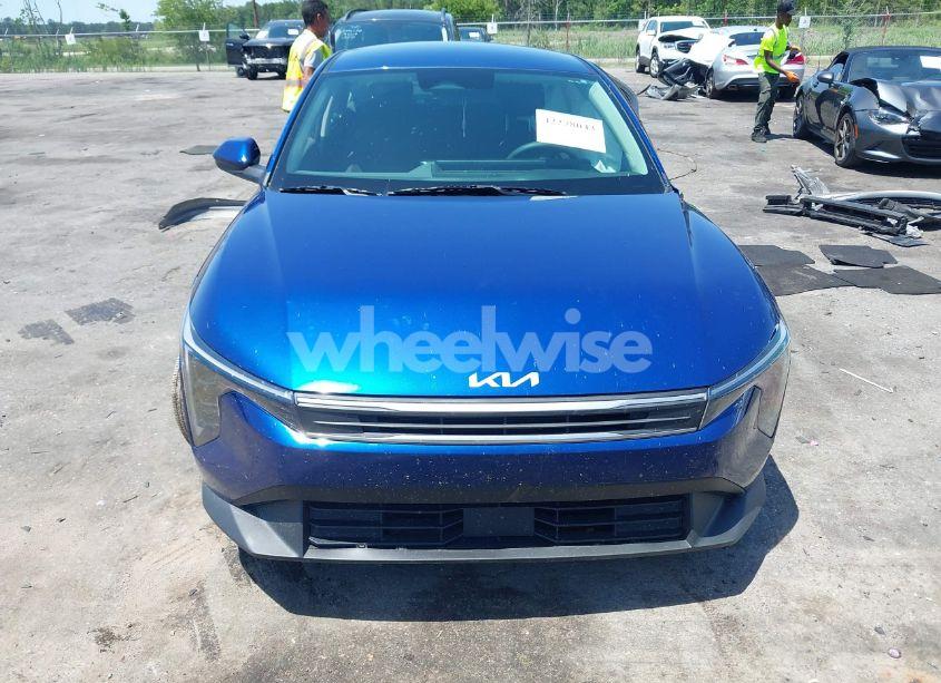 Photo 12 of 2025 Kia K4 LXS (VIN 3KPFT4DE6SE012355)