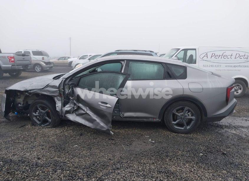 Photo 14 of 2025 Kia K4 LXS (VIN 3KPFT4DE6SE030497)