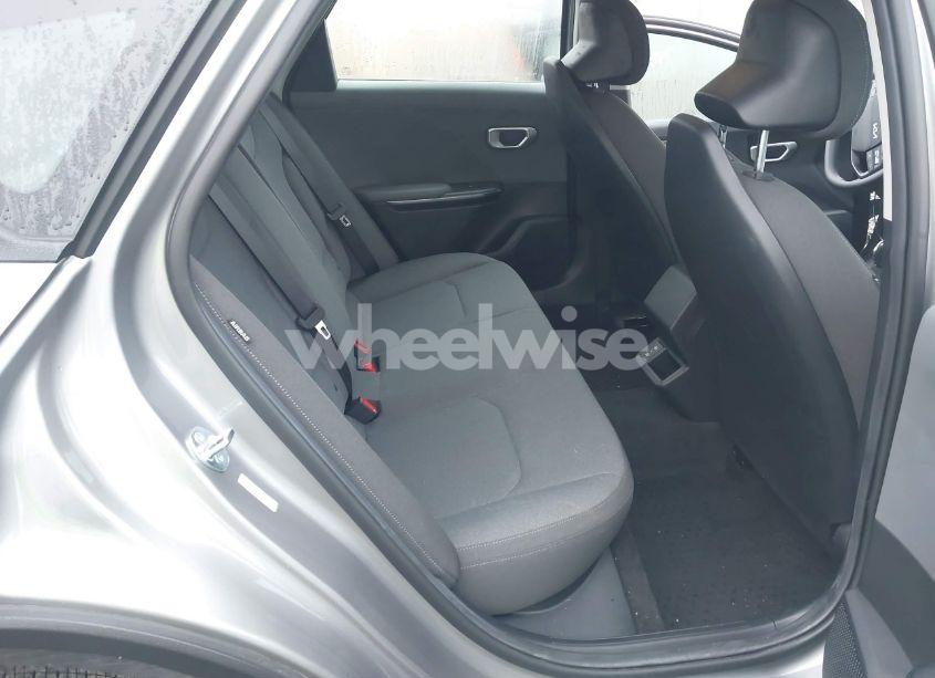 Photo 8 of 2025 Kia K4 LXS (VIN 3KPFT4DE6SE030497)