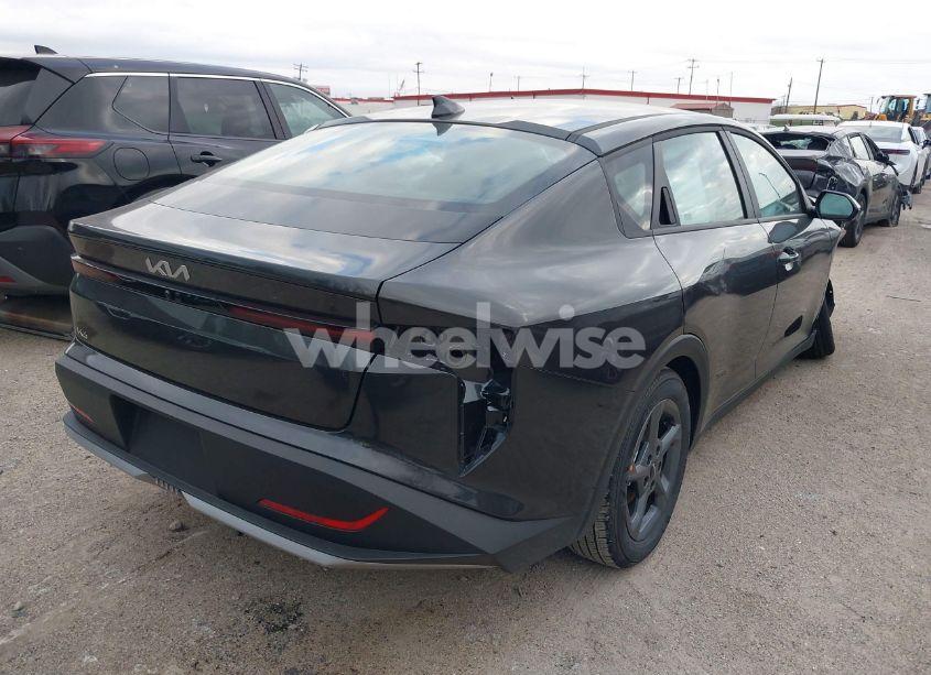 Photo 4 of 2025 Kia K4 LXS (VIN 3KPFT4DE6SE033870)