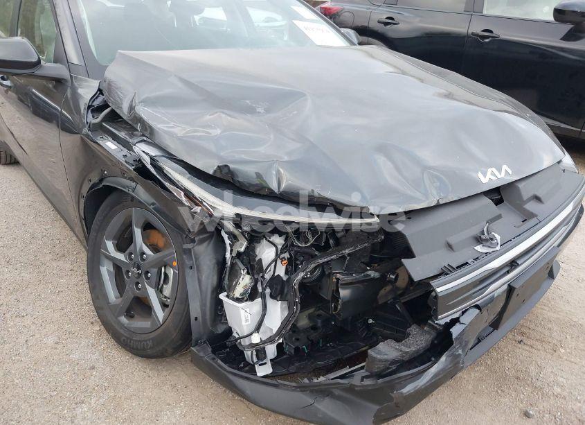 Photo 6 of 2025 Kia K4 LXS (VIN 3KPFT4DE6SE033870)