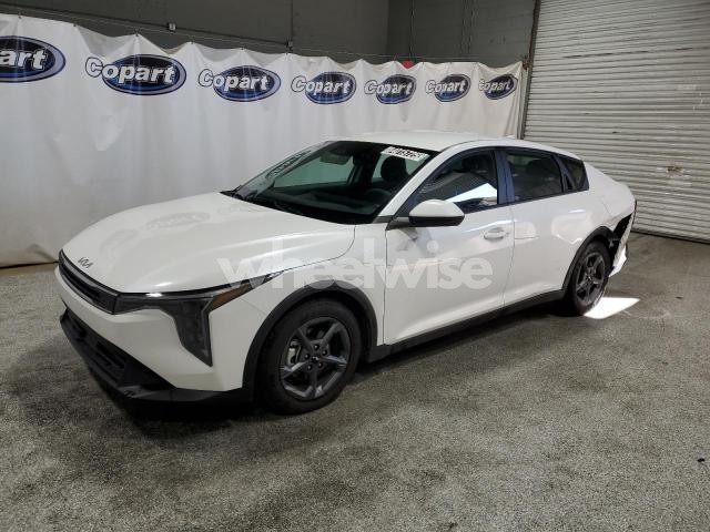 Photo 3 of 2025 KIA K4 LX (VIN 3KPFT4DE6SE066481)