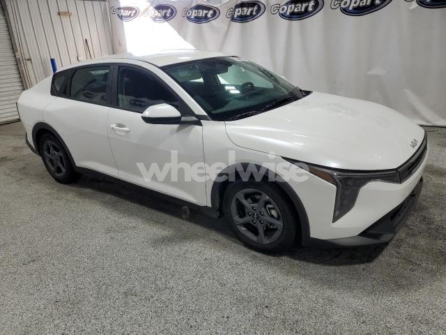 Photo 4 of 2025 KIA K4 LX (VIN 3KPFT4DE6SE066481)