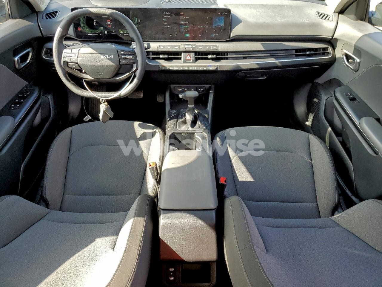 Photo 8 of 2025 KIA K4 LX (VIN 3KPFT4DE6SE086178)