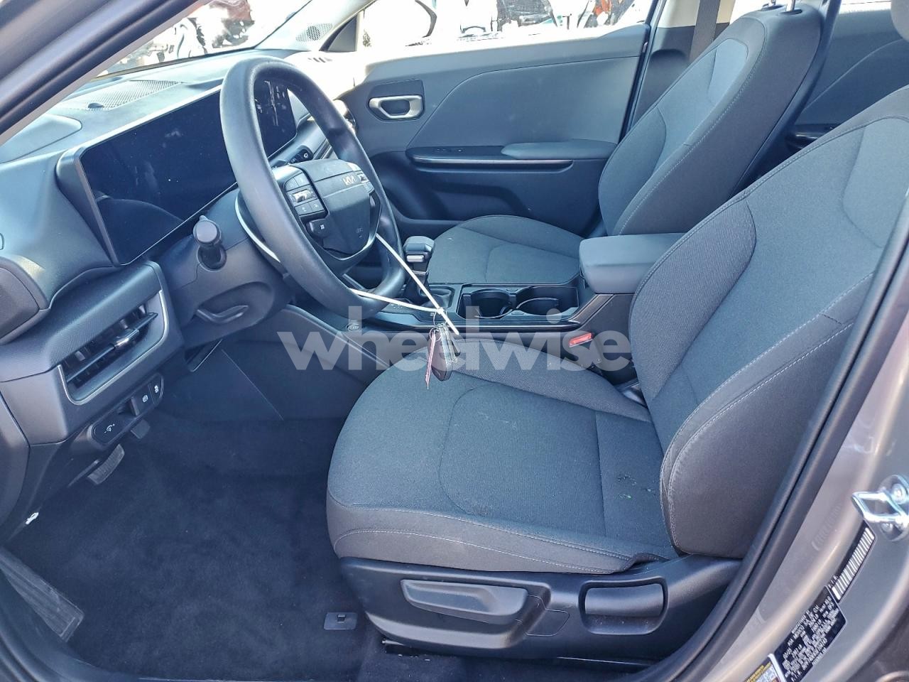 Photo 7 of 2025 KIA K4 LX (VIN 3KPFT4DE6SE104145)