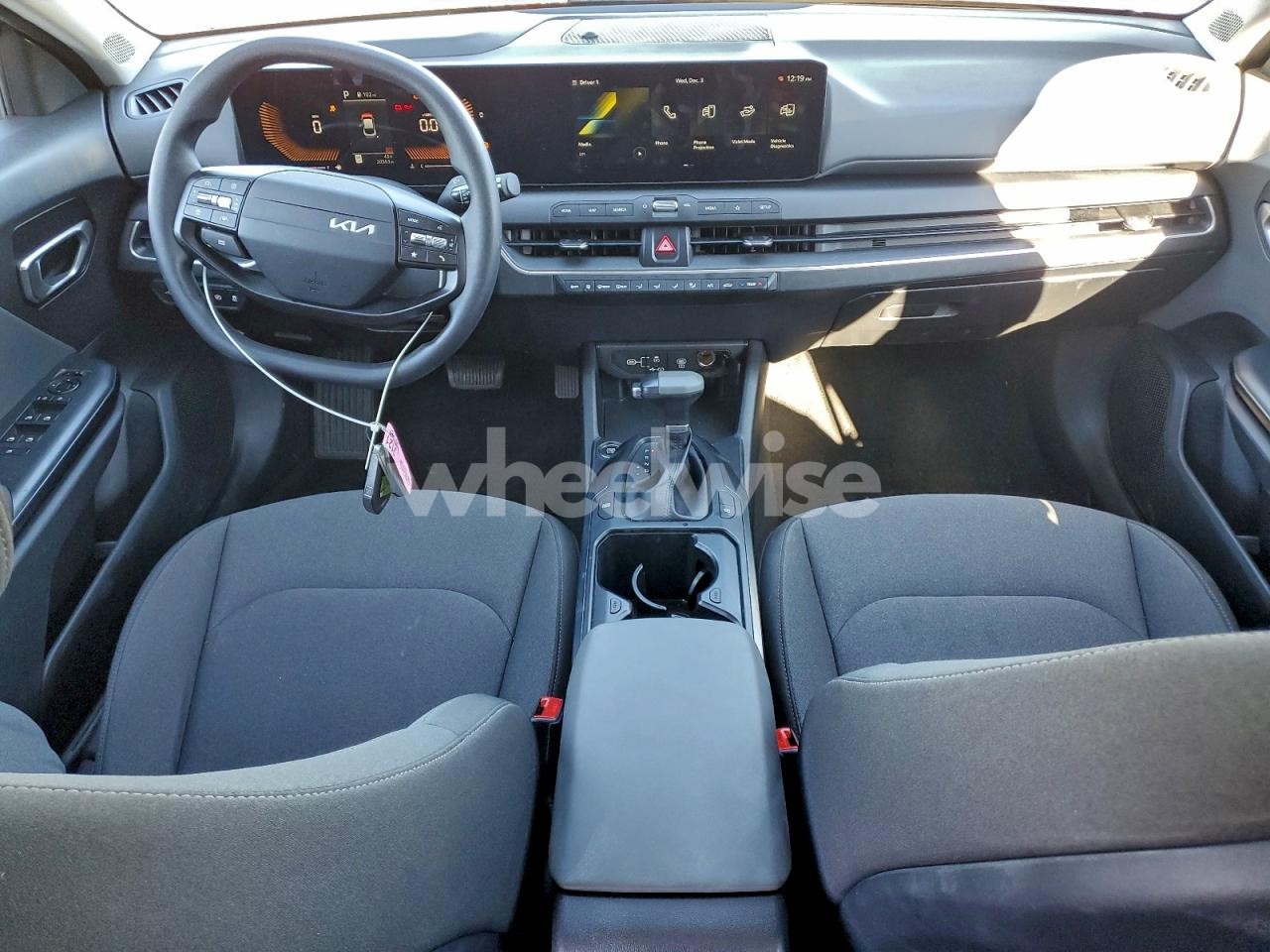 Photo 8 of 2025 KIA K4 LX (VIN 3KPFT4DE6SE104145)