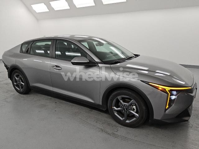 Photo 9 of 2025 KIA K4 LX (VIN 3KPFT4DE7SE049883)