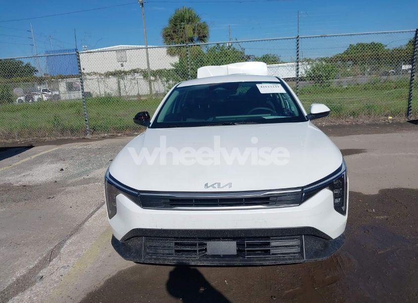 Photo 12 of 2025 Kia K4 LXS (VIN 3KPFT4DE7SE058549)