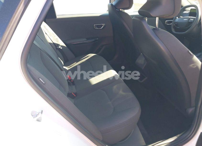 Photo 8 of 2025 Kia K4 LXS (VIN 3KPFT4DE7SE058549)