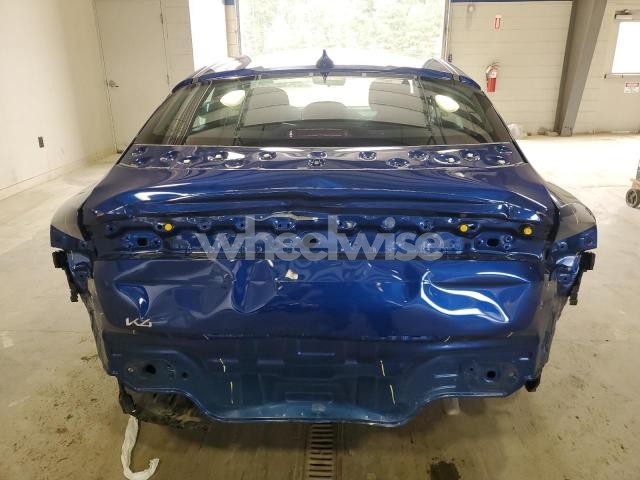 Photo 2 of 2025 KIA K4 LX (VIN 3KPFT4DE7SE060236)