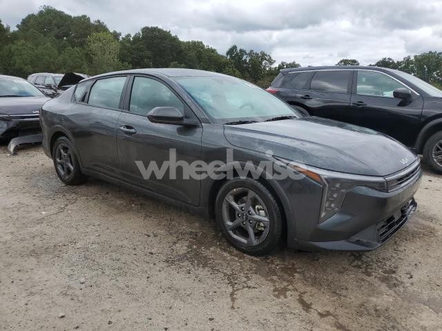 Photo 9 of 2025 KIA K4 LX (VIN 3KPFT4DE8SE072296)