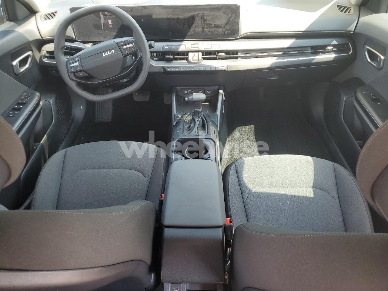 Photo 8 of 2025 KIA K4 LX (VIN 3KPFT4DE8SE088689)