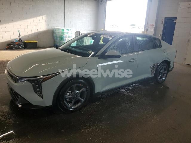 Photo 11 of 2025 KIA K4 LX (VIN 3KPFT4DE8SE094668)