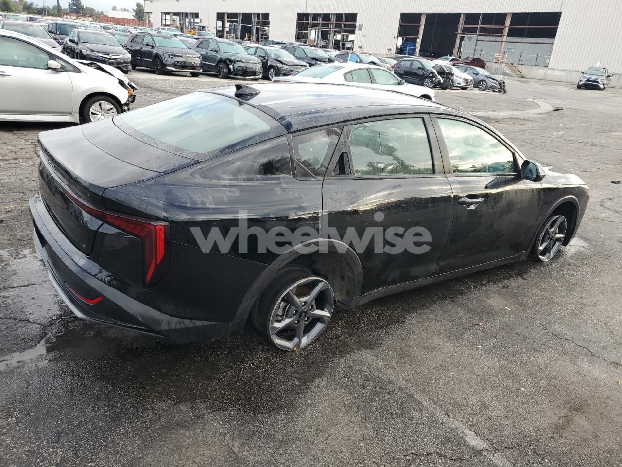 Photo 3 of 2025 KIA K4 LX (VIN 3KPFT4DE8SE113574)