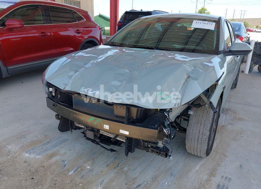 Photo 6 of 2025 Kia K4 LXS (VIN 3KPFT4DE8SE114725)