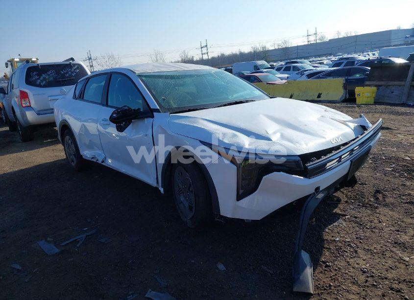 2025 Kia K4 LX (VIN 3KPFT4DE9SE014293) main photo