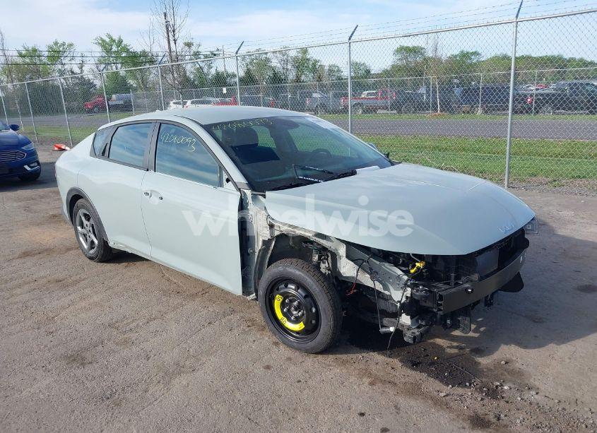 2025 Kia K4 LXS (VIN 3KPFT4DE9SE042546) main photo