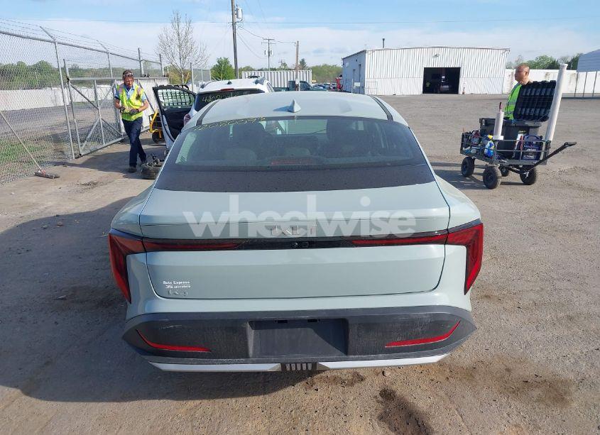 Photo 16 of 2025 Kia K4 LXS (VIN 3KPFT4DE9SE042546)