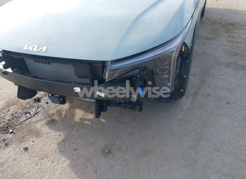 Photo 6 of 2025 Kia K4 LXS (VIN 3KPFT4DE9SE042546)