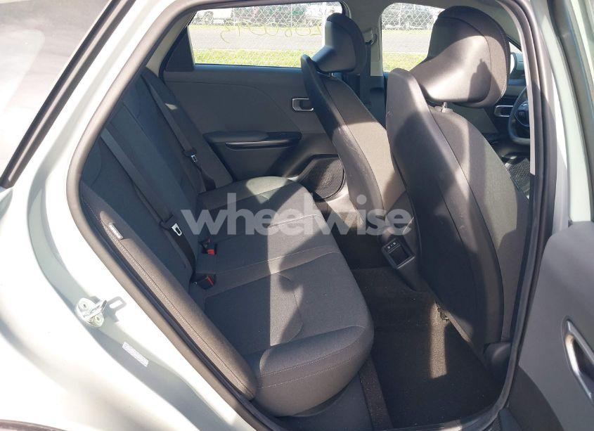 Photo 8 of 2025 Kia K4 LXS (VIN 3KPFT4DE9SE042546)