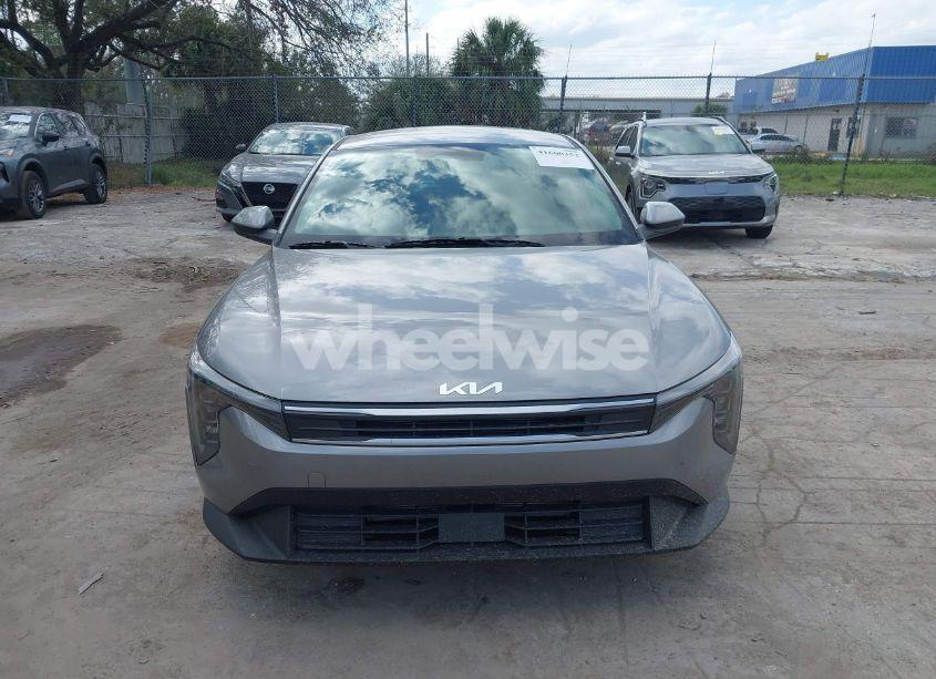 Photo 13 of 2025 Kia K4 LXS (VIN 3KPFT4DE9SE062909)