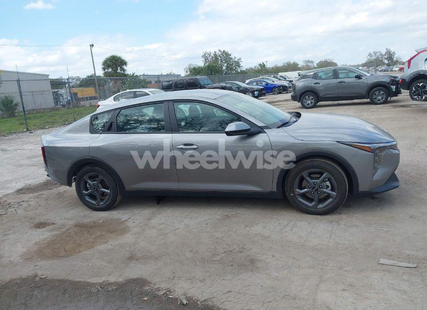 Photo 14 of 2025 Kia K4 LXS (VIN 3KPFT4DE9SE062909)