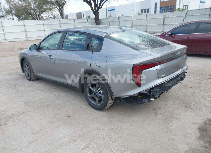 Photo 3 of 2025 Kia K4 LXS (VIN 3KPFT4DE9SE062909)