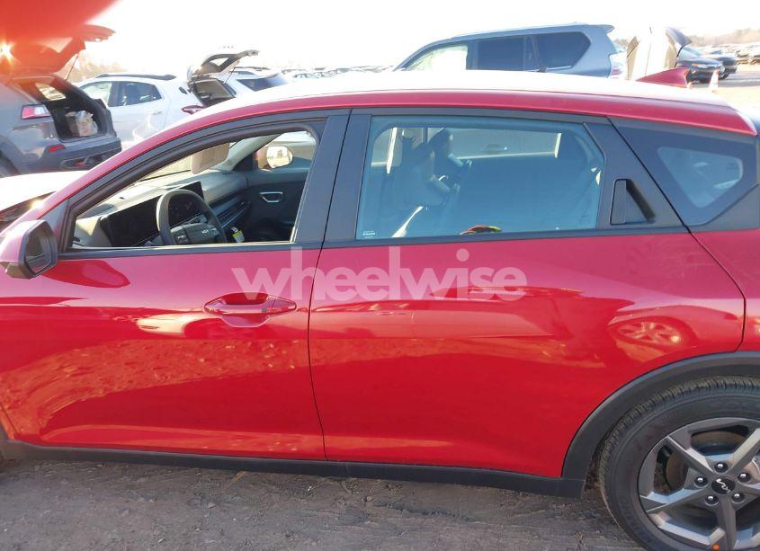 Photo 14 of 2025 Kia K4 LXS (VIN 3KPFT4DEXSE004193)