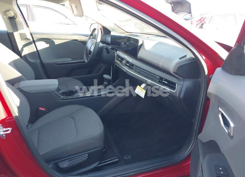 Photo 5 of 2025 Kia K4 LXS (VIN 3KPFT4DEXSE004193)