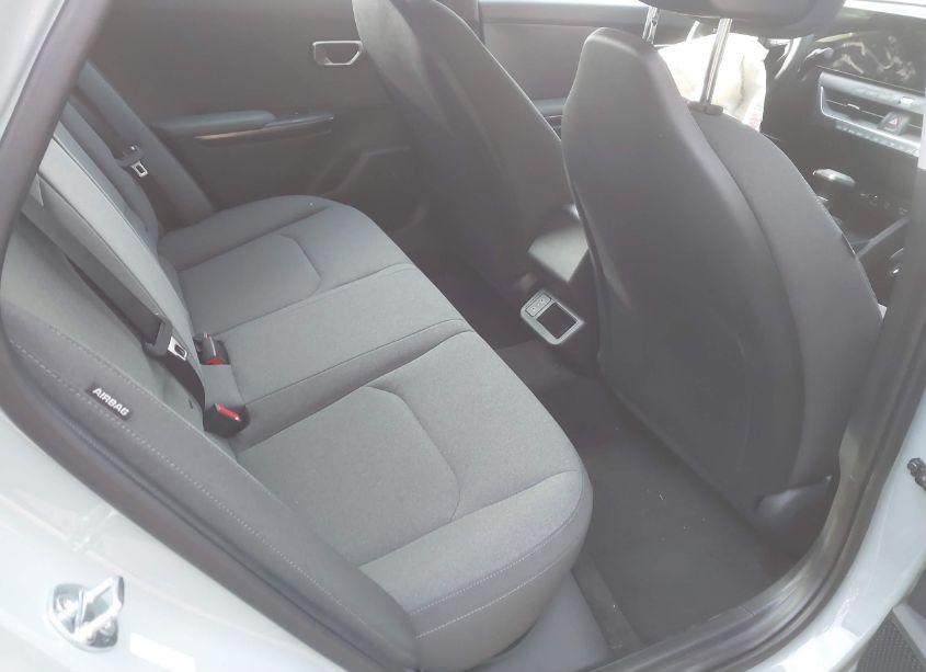 Photo 8 of 2025 Kia K4 LXS (VIN 3KPFT4DEXSE005098)