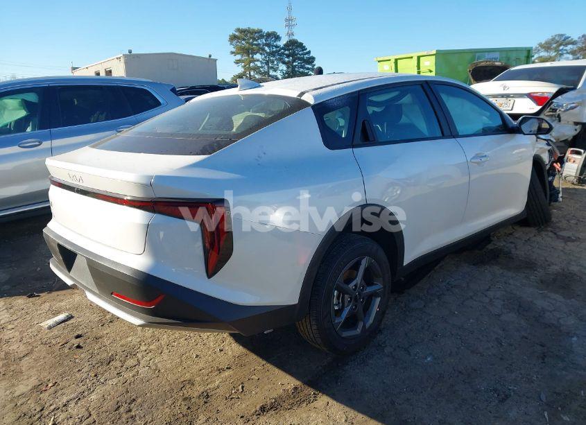 Photo 4 of 2025 Kia K4 LXS (VIN 3KPFT4DEXSE005764)