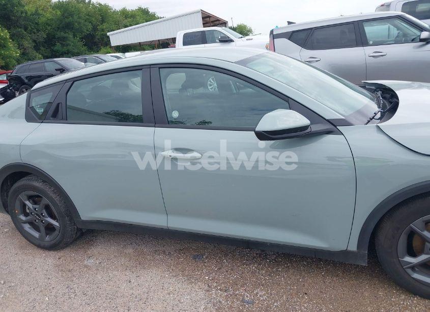 Photo 13 of 2025 Kia K4 LXS (VIN 3KPFT4DEXSE032754)