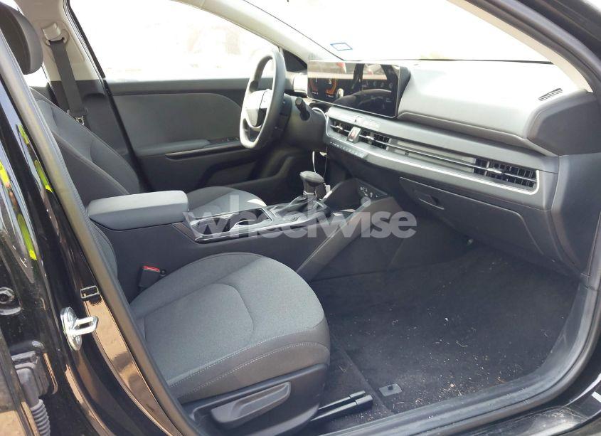 Photo 5 of 2025 Kia K4 LXS (VIN 3KPFT4DEXSE036951)