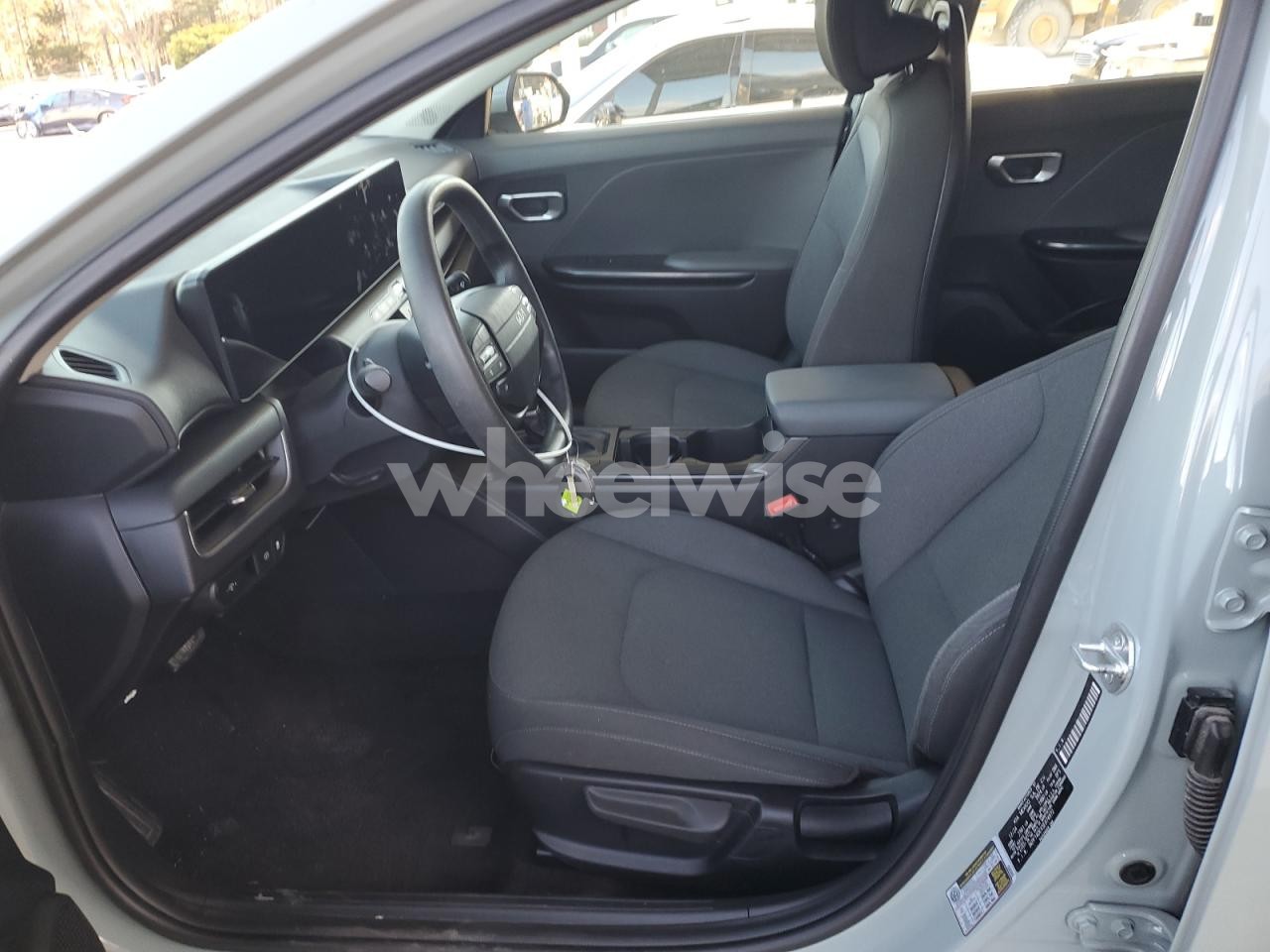 Photo 7 of 2025 KIA K4 LX (VIN 3KPFT4DEXSE074972)