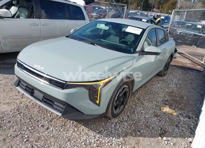 Photo 2 of 2025 Kia K4 EX (VIN 3KPFU4DE0SE038544)