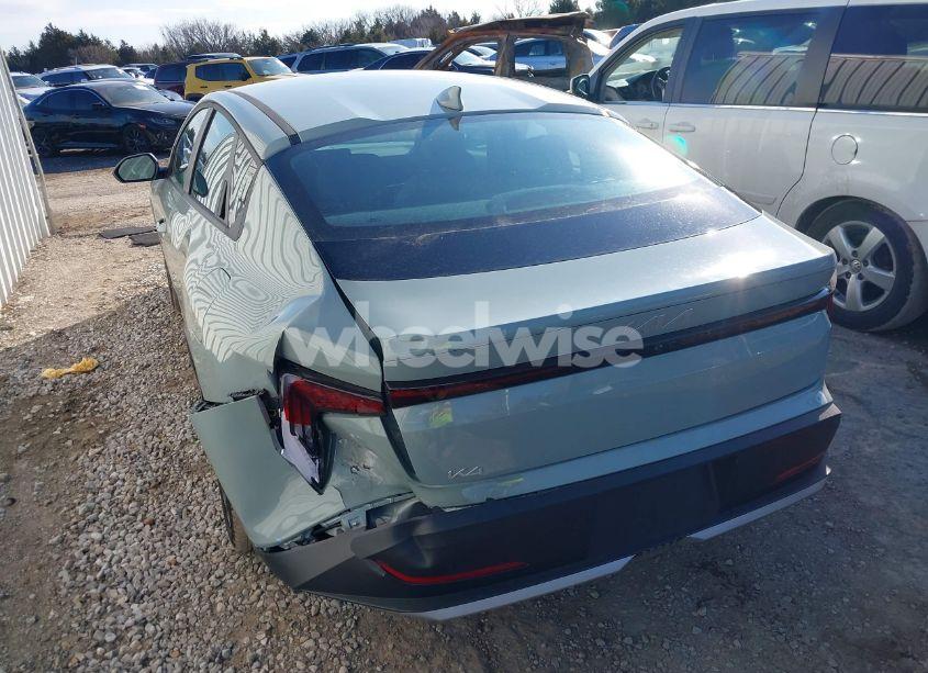 Photo 3 of 2025 Kia K4 EX (VIN 3KPFU4DE0SE038544)