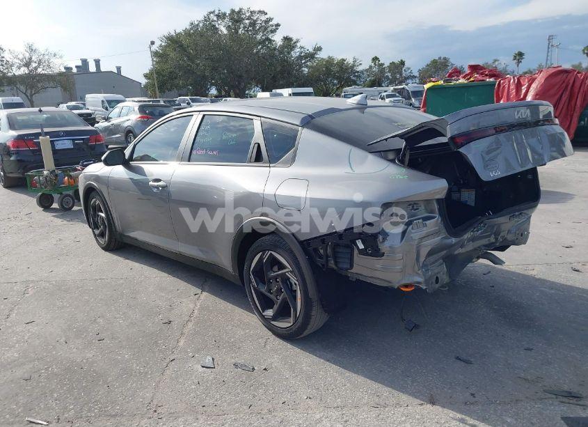 Photo 3 of 2025 Kia K4 EX (VIN 3KPFU4DE1SE016424)
